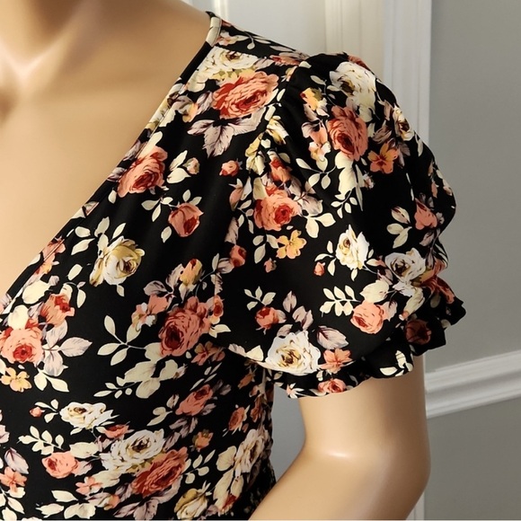 Vibe Sportswear Black Bohemian Floral Jumpsuit 1X - Picture 10 of 13